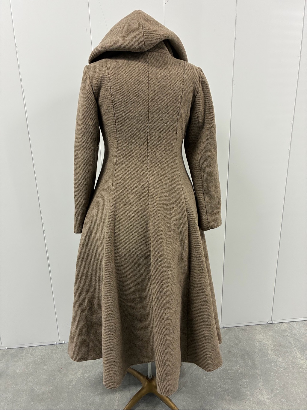 Linennaive Trista 24 100% Twill Wool Hooded Coat Taupe Gray Small — image 4 of 8